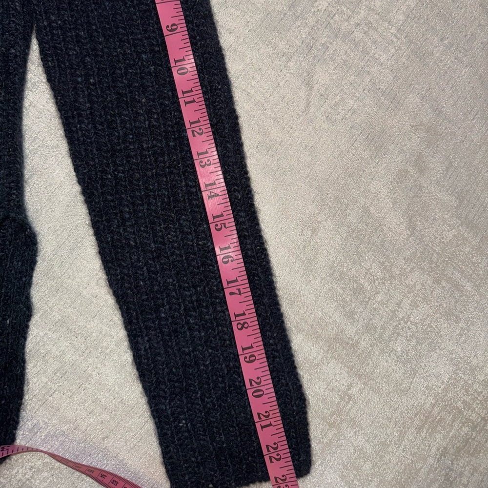 Vince Donegal Blue Cashmere Sweater, size Small, NWT - Picture 11 of 11